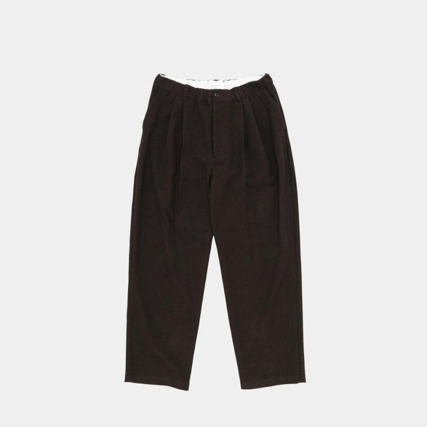 STILL BY HAND スティルバイハンド / PT07263 - DARK BROWN ウール混 ディープタックパンツ Wool mixed deep tuck pants | STILL BY HAND