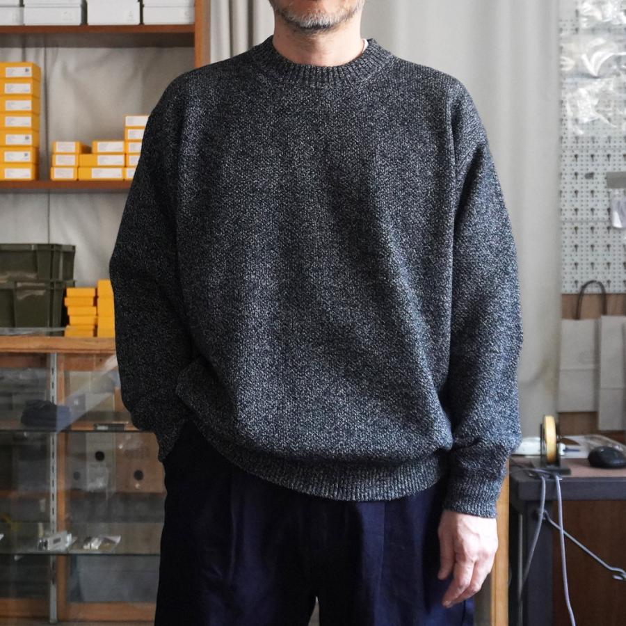 STILL BY HAND スティルバイハンド / KN04263 - MELANGE BLACK ウール／シルク メランジ クルーネックプルオーバー 7G melange pullover | STILL BY HAND | 04