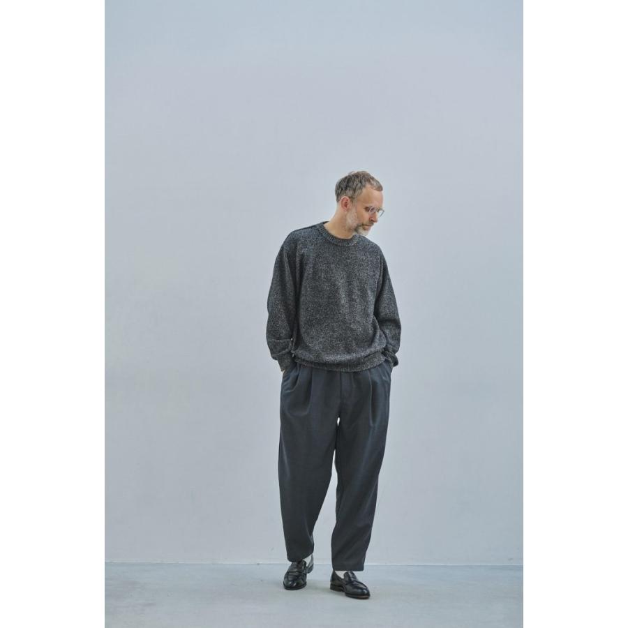 STILL BY HAND スティルバイハンド / KN04263 - MELANGE BLACK ウール／シルク メランジ クルーネックプルオーバー 7G melange pullover | STILL BY HAND | 05