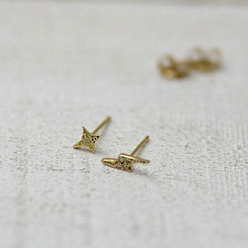 イロンデール エペパン hirondelle et pepin / k18 hp-9s-263 flash ダイヤピアス  （両耳タイプ） レディース ギフト プレゼント アクセサリー… | hirondelle | 01