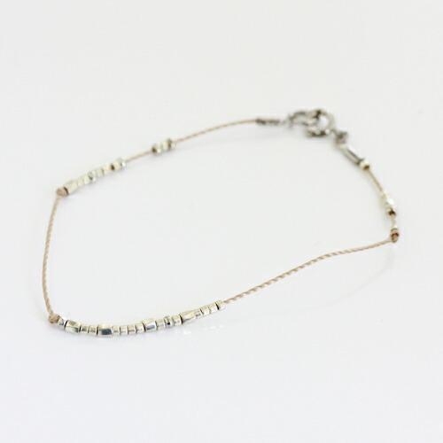 sinc（シンク） / ストリング＆シードブレスレット - シルバー レディース シンプル 大人 上品 綺麗 プレゼント ギフト 贈り物 アクセサリー ジュエリー 20代 … | 