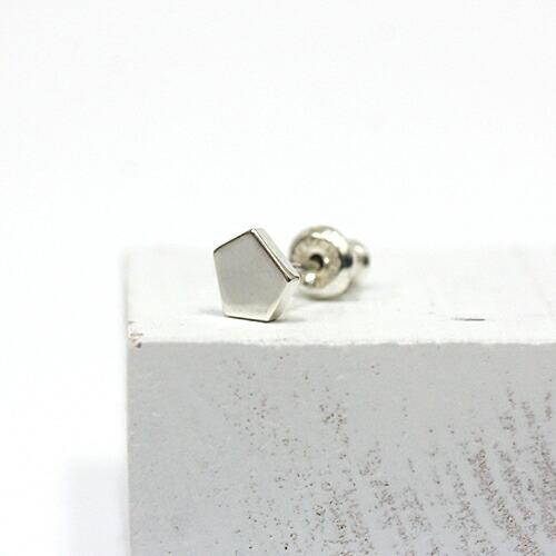 siki (シキ) / P13SV 五角形ピアス (片耳タイプ) | 