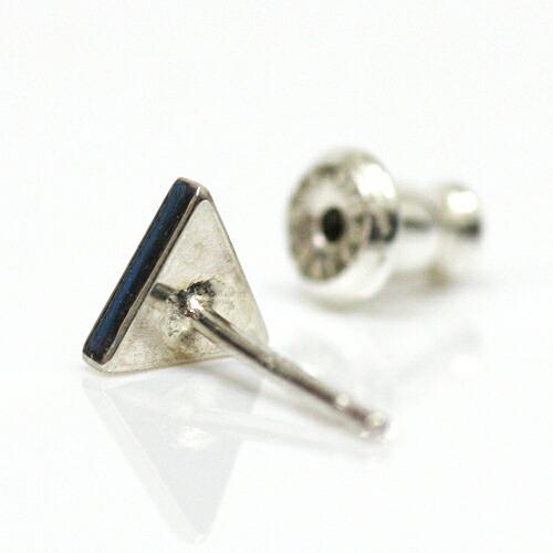 siki (シキ) / P14SV 正三角形ピアス (片耳タイプ) |  | 02