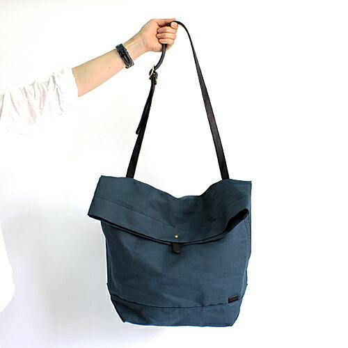 Ense（アンサ） / ラミー ショルダーバッグ lens611 - ネイビー 送料無料 | LAMY | 01