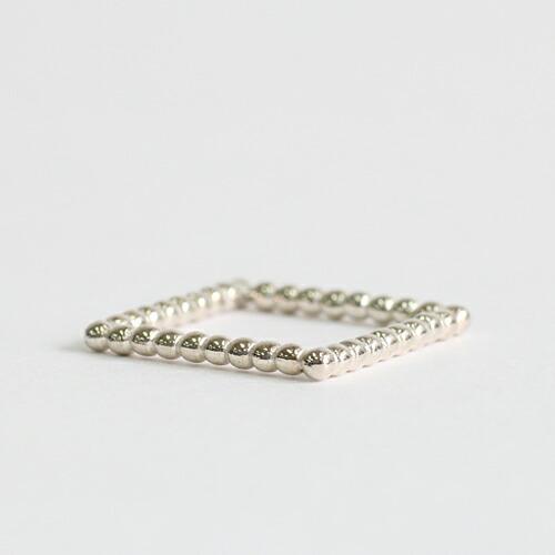 siki (シキ) / R17 スクエアドット リング - シルバー |  | 01