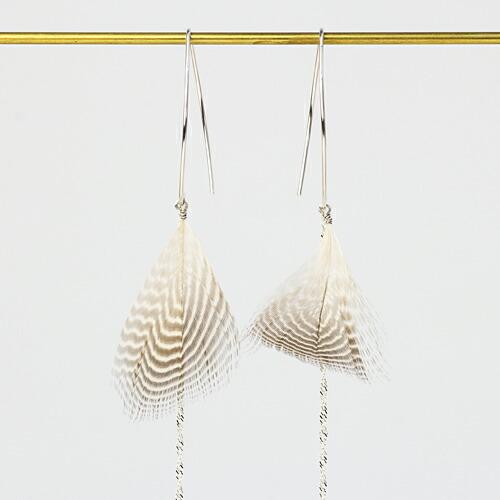 moca.arpeggio（モカ アルペジオ） / FP-2 Feather フェザー ピアス - ブラウン レディース ギフト プレゼント 贈り物 アクセサリー ジュエリー… | フェザー | 01