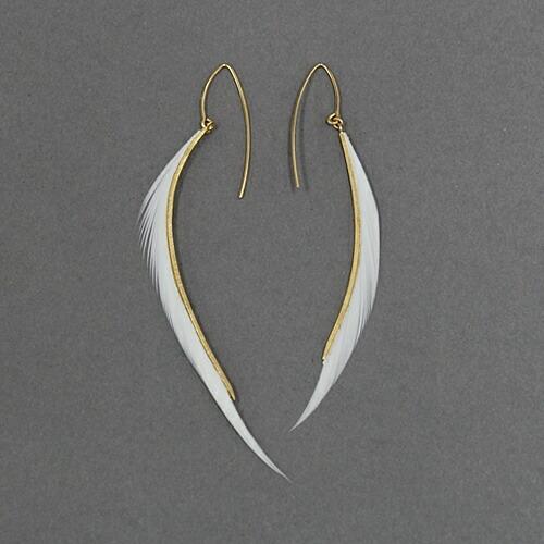 【廃番商品】moca.arpeggio（モカ アルペジオ） / RP-3 Radial フェザーピアス - ホワイト レディース ギフト | WHYTO | 01