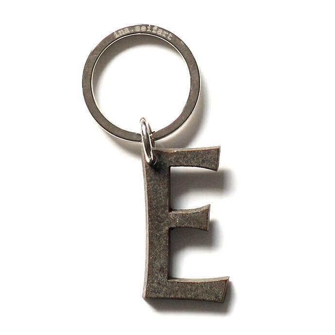 ina.seifart（イナ・セイファート） / buchstabe keyholder E イニシャルキーホルダー |  | 02