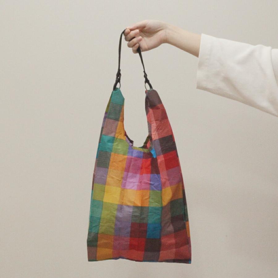 エコバッグホルダー 全12色 レジ袋 の持ち手に繋ぐ ストラップ ショルダー バッグ のように肩にかけて持ち運び 肩掛け ショッピングバッググリップ バンド ベ… |  | 15