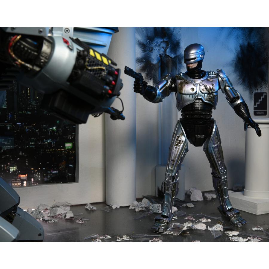 ネカ 『ロボコップ』 7インチ アクションフィギュア アルティメット バトルダメージ ロボコップ アレックス・マーフィ withドッキングステーション |  | 03