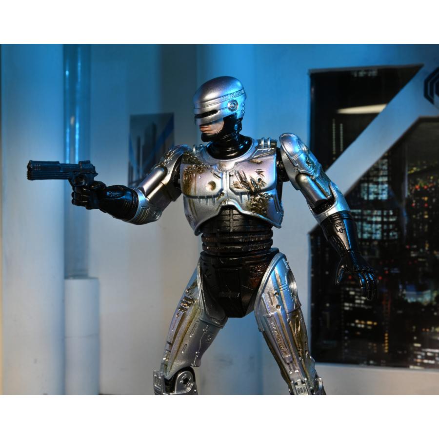 ネカ 『ロボコップ』 7インチ アクションフィギュア アルティメット バトルダメージ ロボコップ アレックス・マーフィ withドッキングステーション |  | 04