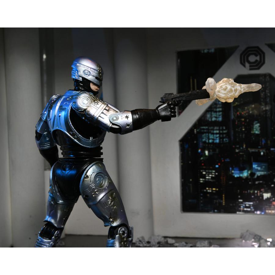 ネカ 『ロボコップ』 7インチ アクションフィギュア アルティメット バトルダメージ ロボコップ アレックス・マーフィ withドッキングステーション |  | 09