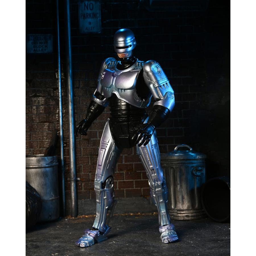 ネカ 『ロボコップ』 7インチ アクションフィギュア アルティメット ロボコップ アレックス・マーフィ |  | 04