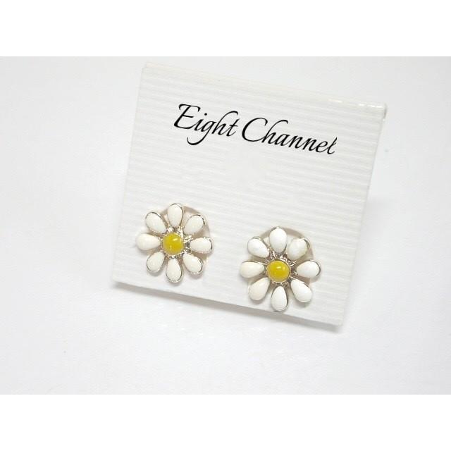 ピアス マーガレット 花 綺麗 可愛い 白 ピンク ブルー ロリータ 可愛い 大人おしゃれ Pi 3009 3 Eight Channel 通販 Yahoo ショッピング