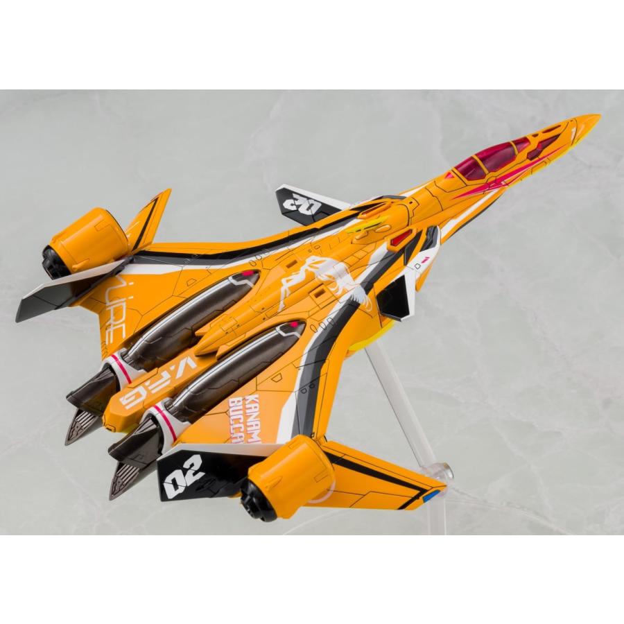青島文化教材社 VFG マクロスデルタ VF-31J ジークフリード カナメ・バッカニア 全高約152mm 色分け済みプラモデル MC-16 新品 送料無料 | 青島文化教材社 | 13