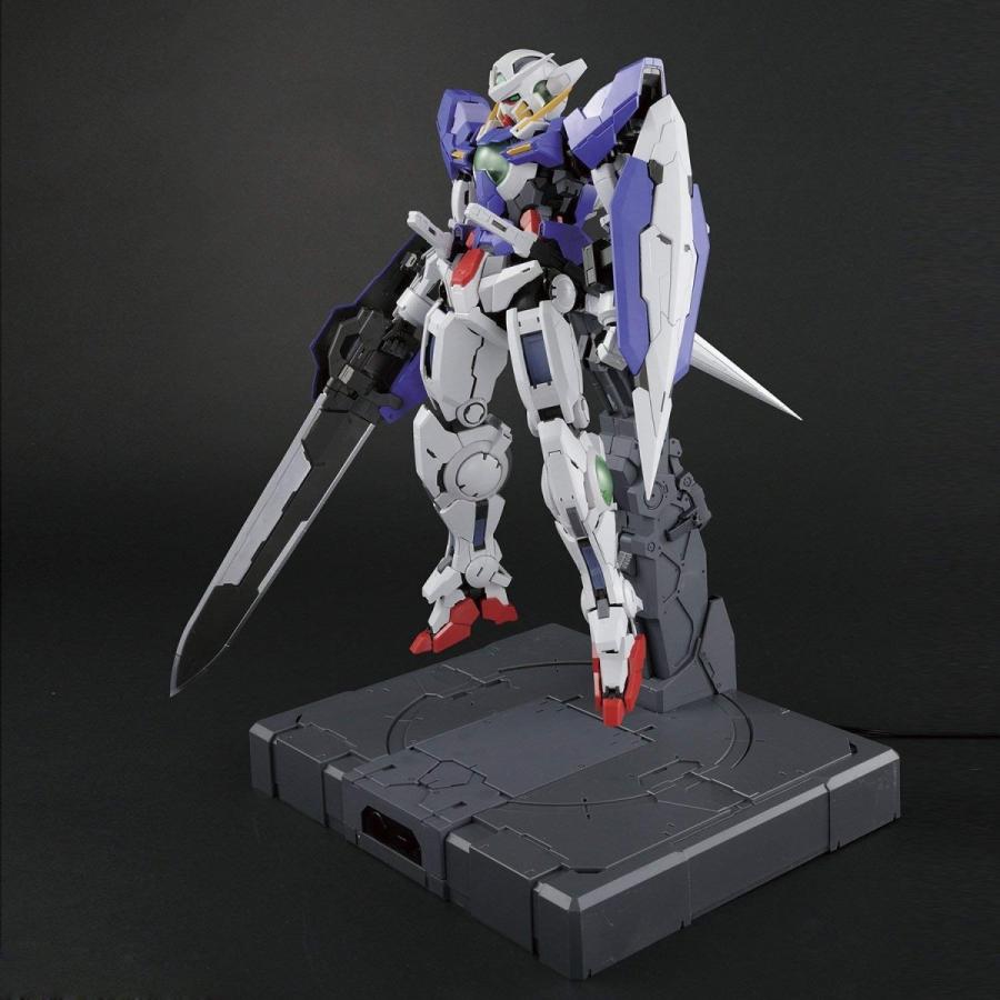 PG 機動戦士ガンダム00 ガンダムエクシア LIGHTING MODEL 1/60スケール 色分け済みプラモデル 新品 送料無料 | BANDAI | 10
