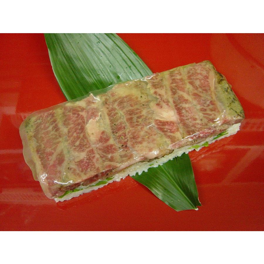 A-5!福井の若狭牛炙りロース寿司・小サイズ：福井一、鯖を扱う料理店の押し寿司_3