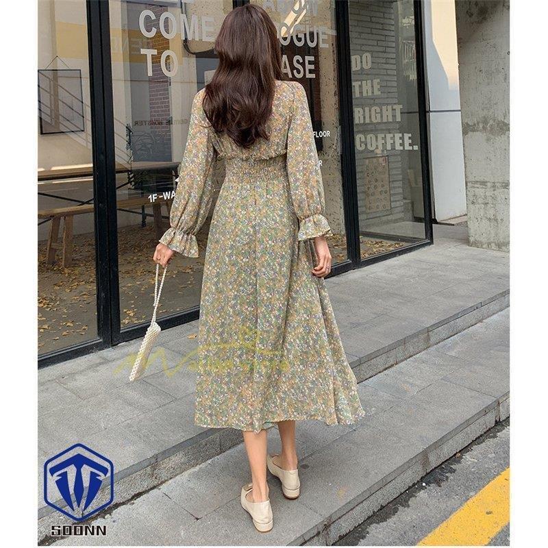 ☆フォクシーニューヨークワンピース薄ベージュ40☆-