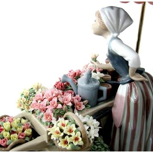 最新作 リヤドロ 真正ロゴ1454 フィギュリンブランド箱 公園通りの花屋さんw27x H30 D18cm11 置物 Indonesiadevelopmentforum Com