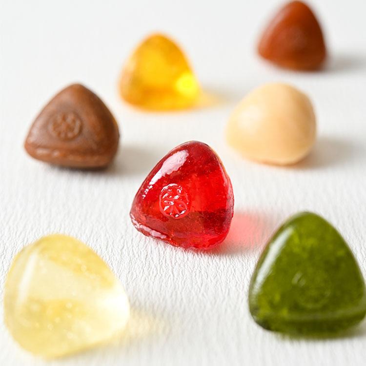 榮太樓 榮太樓飴 透かし箱 PETケース 詰合せ6本入 飴ポーチ（紺）付 | 榮太樓 | 03