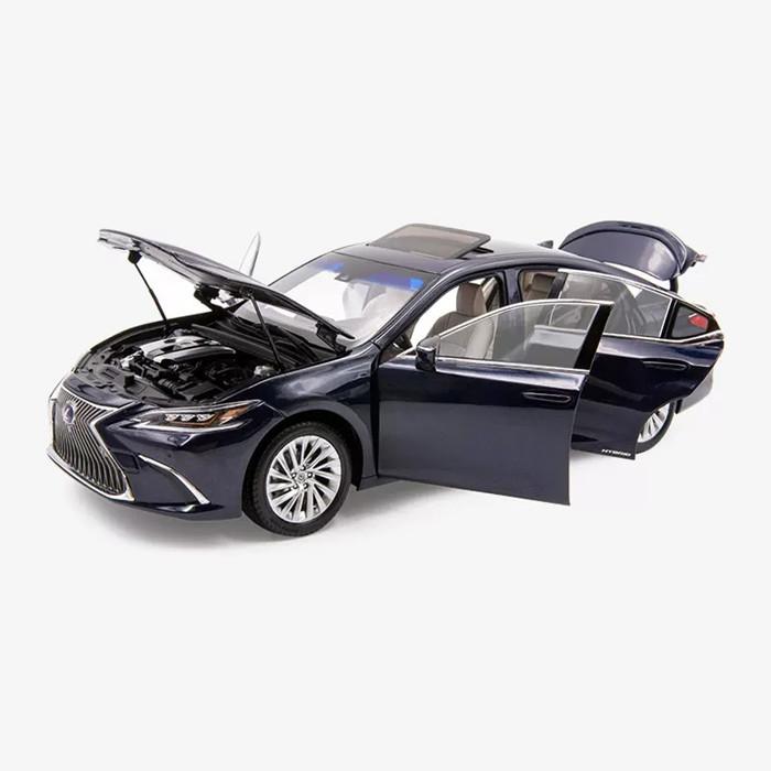 レクサス LEXUS ES300H 1/18スケール 三色 ホワイト ブルー レクサス LEXUS ES300H 1/18スケール 三色 ホワイト ブルー