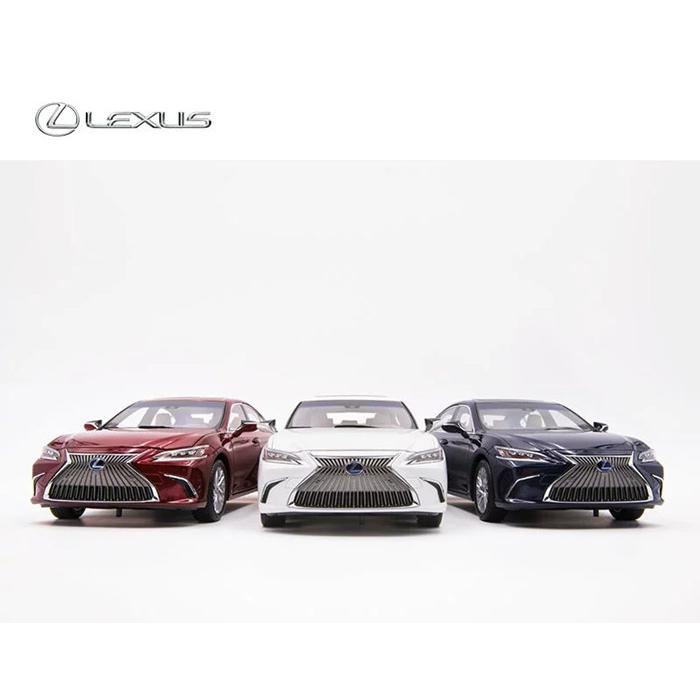 レクサス LEXUS ES300H 1/18スケール 三色 ホワイト ブルー レクサス LEXUS ES300H 1/18スケール 三色 ホワイト ブルー
