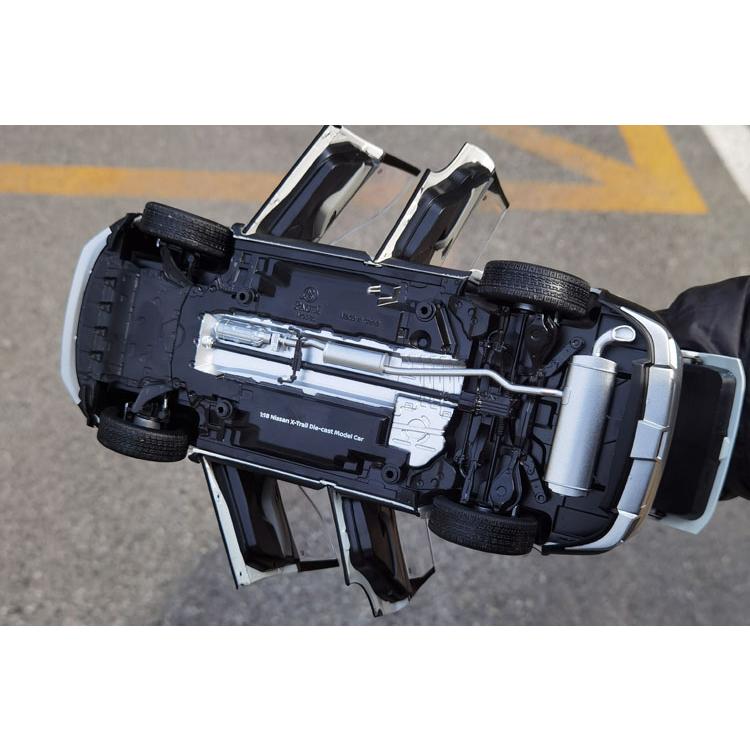 Nissan X-trail SUV 日産エクストレイル ダイキャストモデルカー