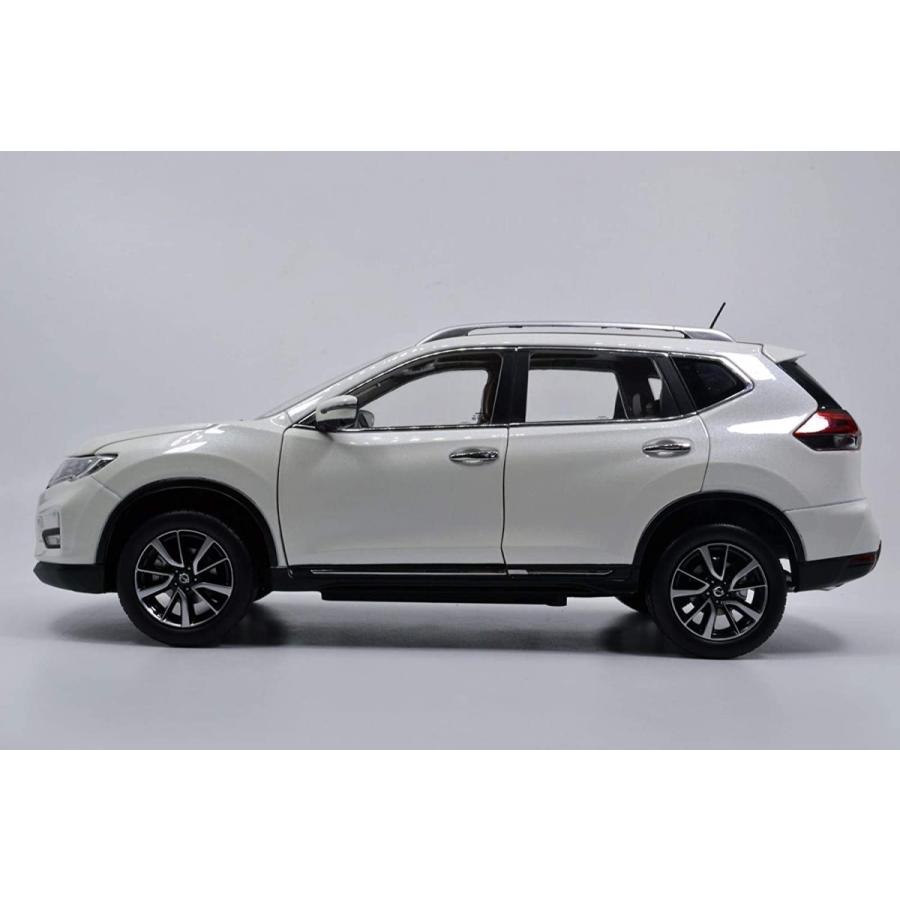 Nissan X Trail Suv 日産エクストレイル ダイキャストモデルカー ミニカー 1 18 ホワイト レッド ブルー Cm Ns001 Eiwaヤフー店 通販 Yahoo ショッピング
