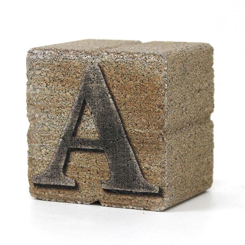アルファベットブロック A 幅75mm×奥行60mm×高さ75mm アルファベット