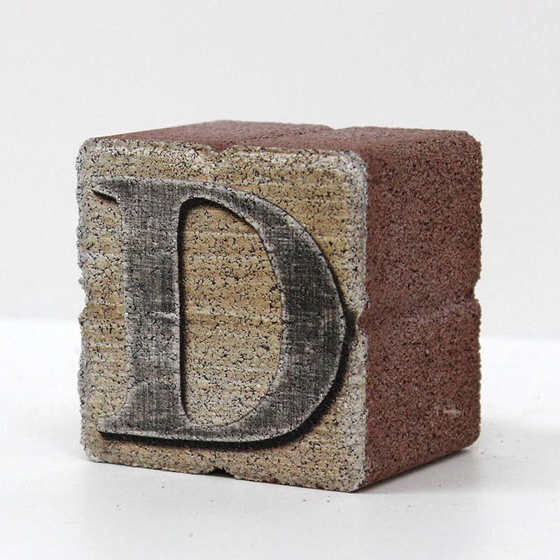 アルファベットブロック D 幅75mm×奥行60mm×高さ75mm アルファベット