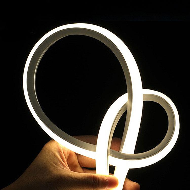 LEDネオンチューブライト 5m × 4本セット LEDネオンチューブライト 5m × 4本セット Amazon.co.jp: 360度光るLED