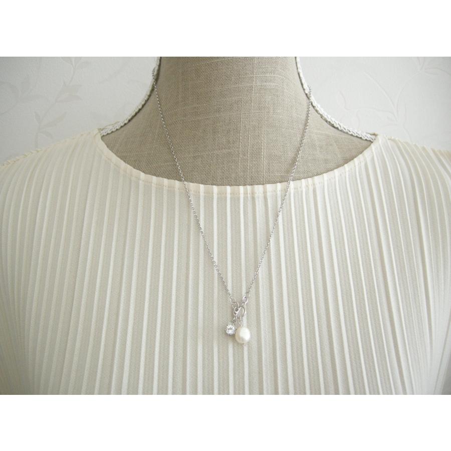 淡水パールとホワイトトパーズのシルバーペンダント : el.flamingo