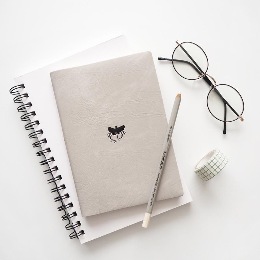 手帳 23 22年10月始まり ダイアリー スケジュール帳 B6サイズ ウィークリー レフト式 週間ホリゾンタル 手影絵 エルコミューン マトカ Drwb907 El Commun Online Shop 通販 Yahoo ショッピング