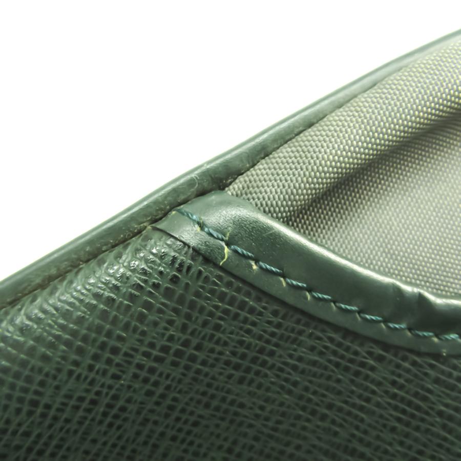 ルイ ヴィトン タイガ ベーリング ガーメントバッグ M30134 グリーン