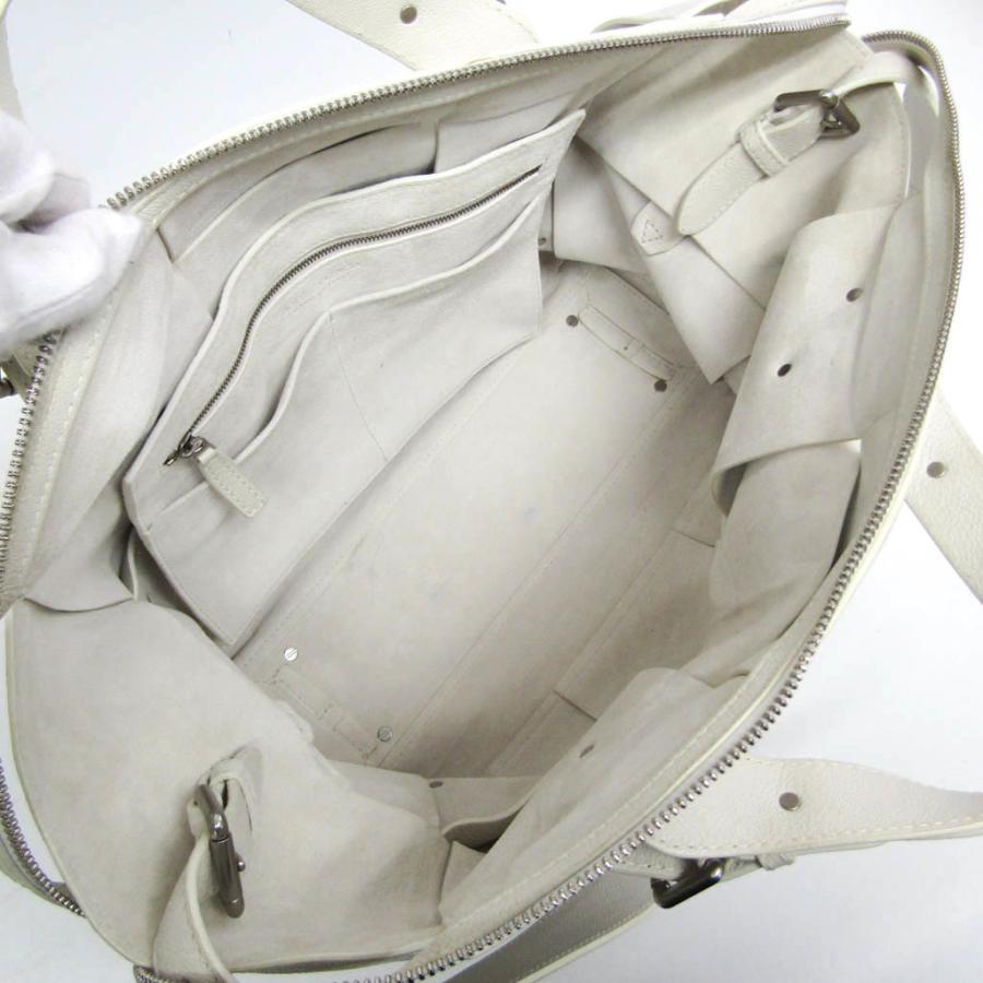 ボッテガ・ヴェネタ ARCO TOOL ラージ バッファロー 690247