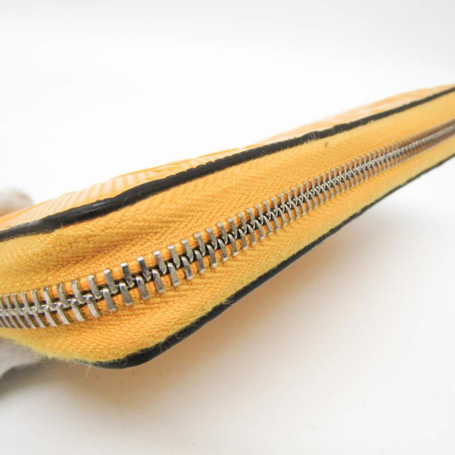 GUCCI（グッチ） GGエンボス 625558 メンズ,レディース レザー 長財布