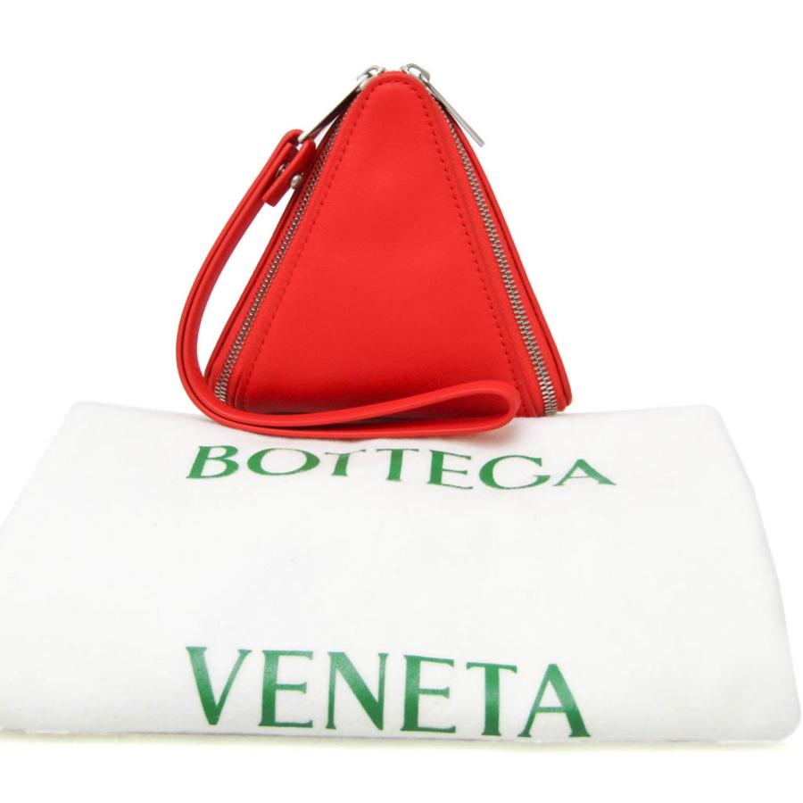 BOTTEGA VENETA（ボッテガ・ヴェネタ） イントレチャート ピラミッド