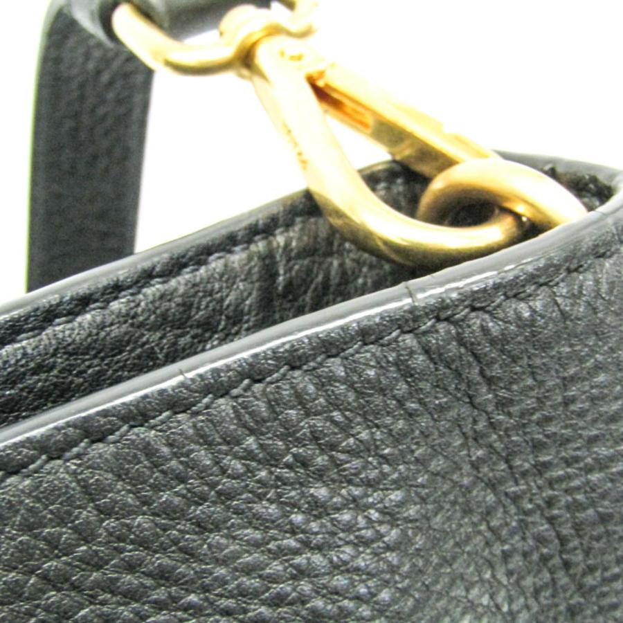 PRADA（プラダ） トライアングルロゴ レディース レザー ショルダー