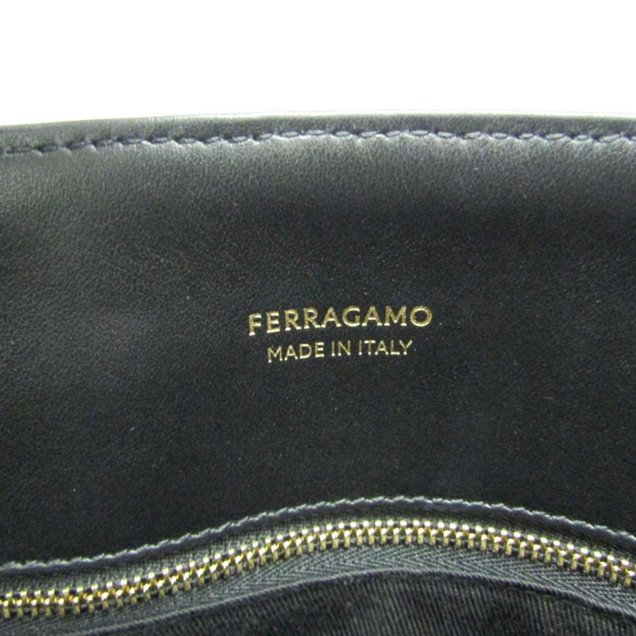サルヴァトーレ・フェラガモ(Salvatore Ferragamo) ミディアム GG