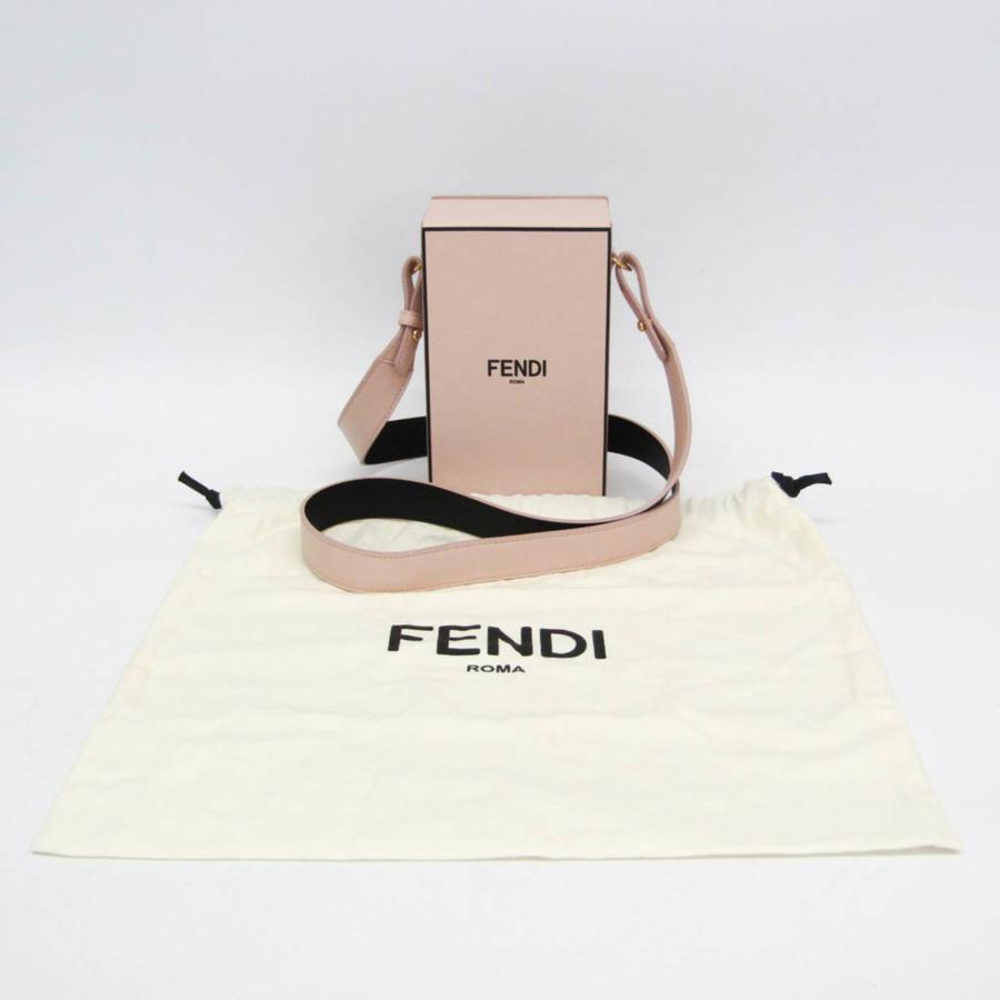 FENDI(フェンディ) ショルダーバッグ フェンディ パック 8BT339 ピンクベージュ ストラップ着脱可/ミニバッグ/ボックス型 レザー FENDI（フェンディ） ボックス 8BT339 レディース レザー ショルダー