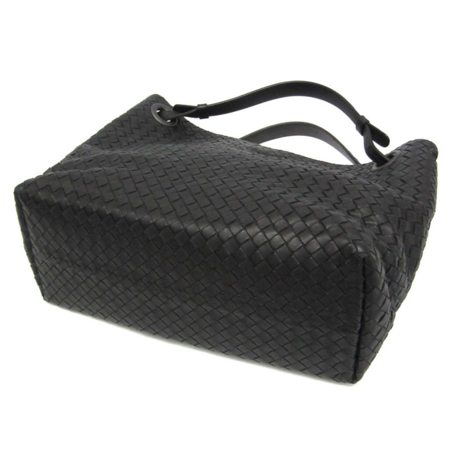 BOTTEGA VENETA（ボッテガ・ヴェネタ） イントレチャート ミディアム