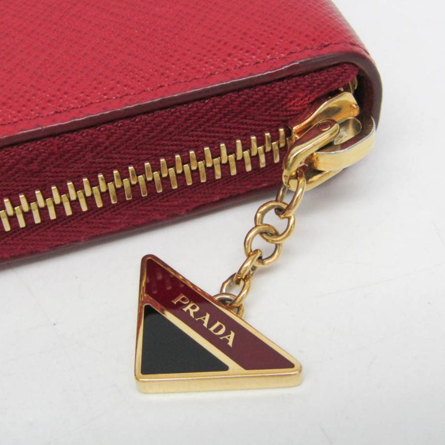 PRADA（プラダ） サフィアーノ ラウンドジップ トライアングルチャーム