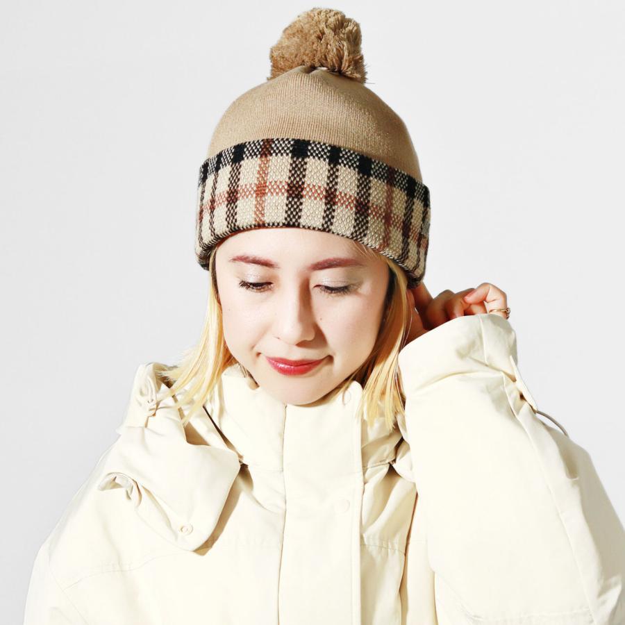 新品未使用タグ付き　アイボリー ニット帽 ポンポン付き 新品未使用タグ付き アイボリー ニット帽 ポンポン付き