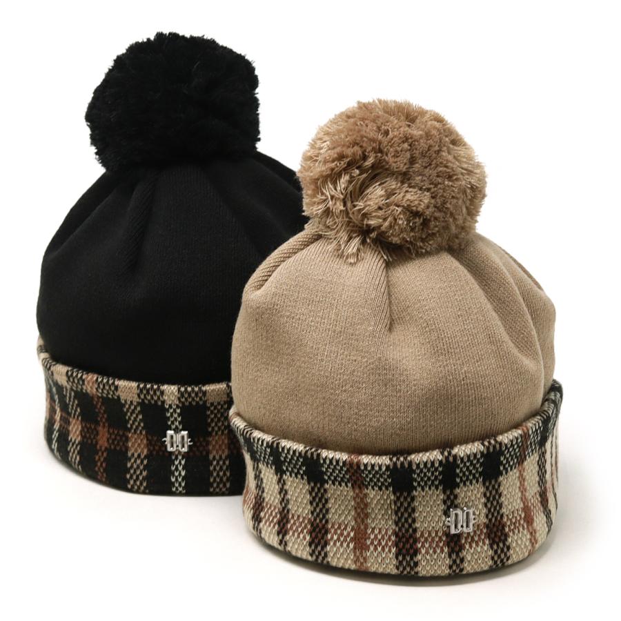 DSQUARED2 新品未使用　タグ付き　ブラックニット帽 ポンポン付き D SQUARED2(ディースクエアード) ニットキャップ・ビーニー(メンズ
