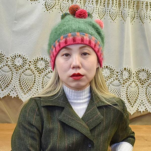 暖かいし、可愛いよ。HERMESアイボリー ラメ入り ニット帽 暖かいし、可愛いよ。HERMESアイボリー ラメ入り ニット帽