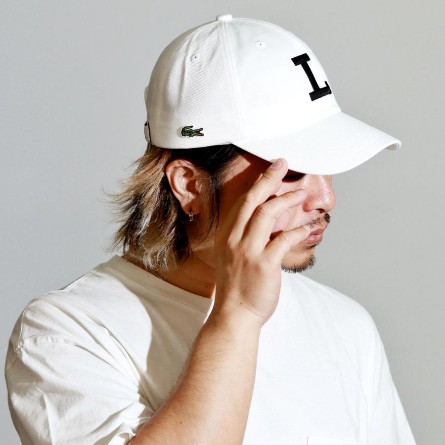 新品　LACOSTE ゴルフバイザー ホワイト　ラコステ LACOSTE ホワイト サンバイザー ネーム刺しゅうゴルフサンバイザー