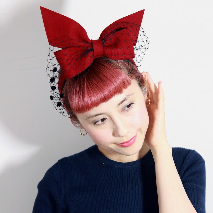 【ミハエルネグリン】赤ローズモチーフ ヘアカチューシャ Barairo no Boushi カチューシャ フェルト素材 リボン 個性的