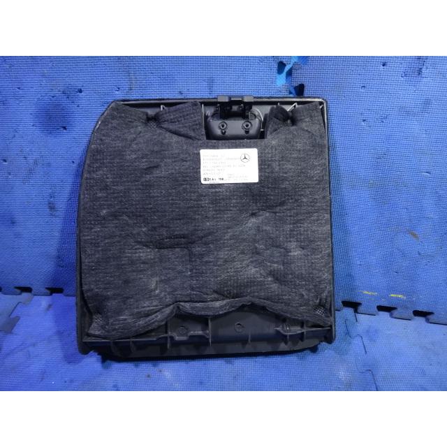 メルセデス ベンツ W204 C200 等 ワゴン カーゴルーム  右 リア 内張り カバー パネル 2046903025  [4193] |  | 01