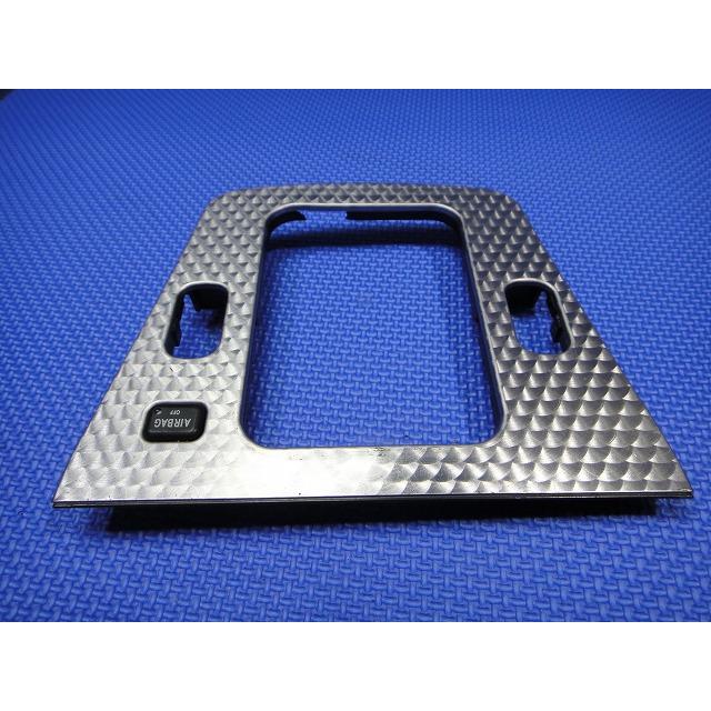 メルセデス ベンツ SLK R170 等 シフト パネル  品番 1706803036   [0011] |  | 02