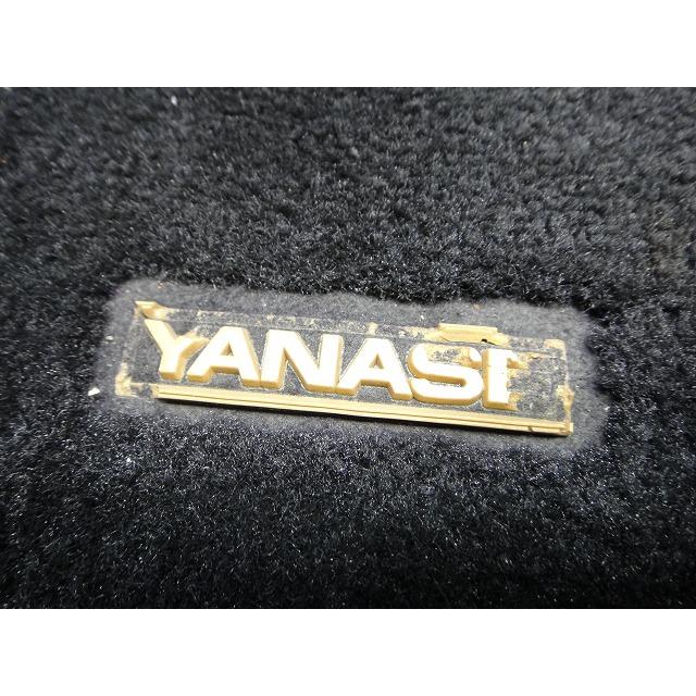 メルセデス ベンツ SLK R170 等 純正 フロアマット 左右   [0011] |  | 05